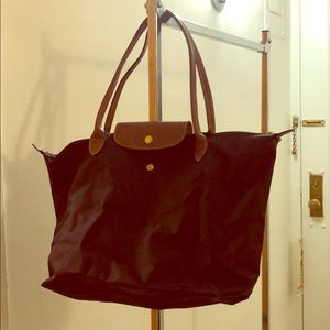 Longchamp tote like new